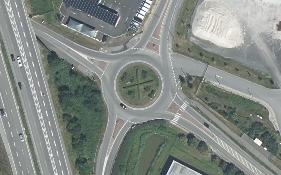 Vue aérienne du Rond-point anonyme n°19800039