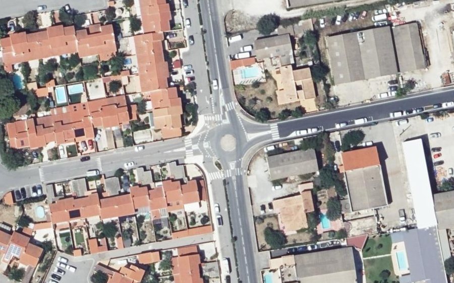 Vue aérienne du Rond-point anonyme n°198007254