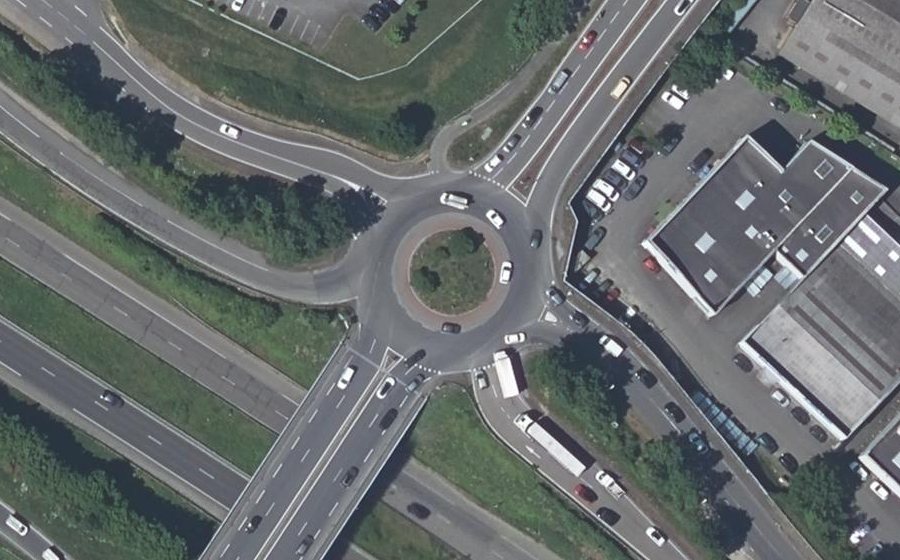 Vue aérienne du Rond-point anonyme n°19801399