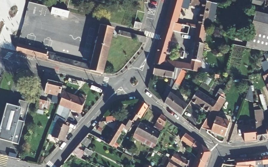 Vue aérienne du Rond-point anonyme n°198206715
