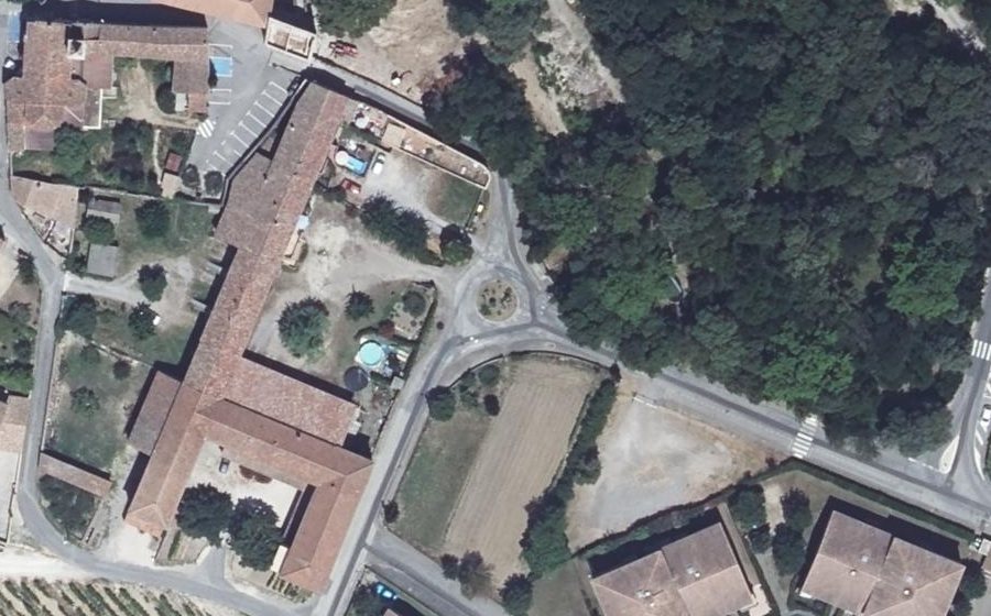 Vue aérienne du Rond-point anonyme n°198507110