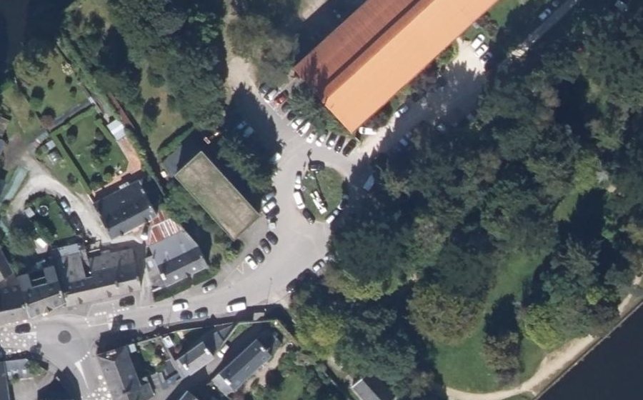 Vue aérienne du Rond-point anonyme n°198955653