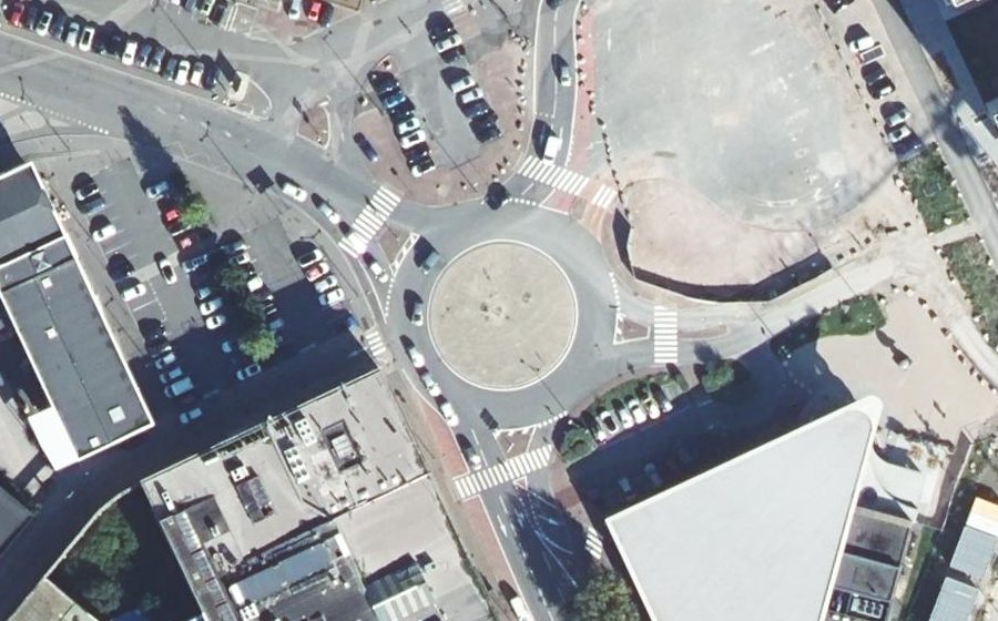 Vue aérienne du Rond-point anonyme n°199003360