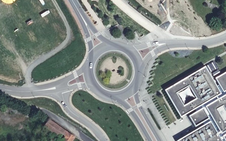 Vue aérienne du Rond-point des Thermes