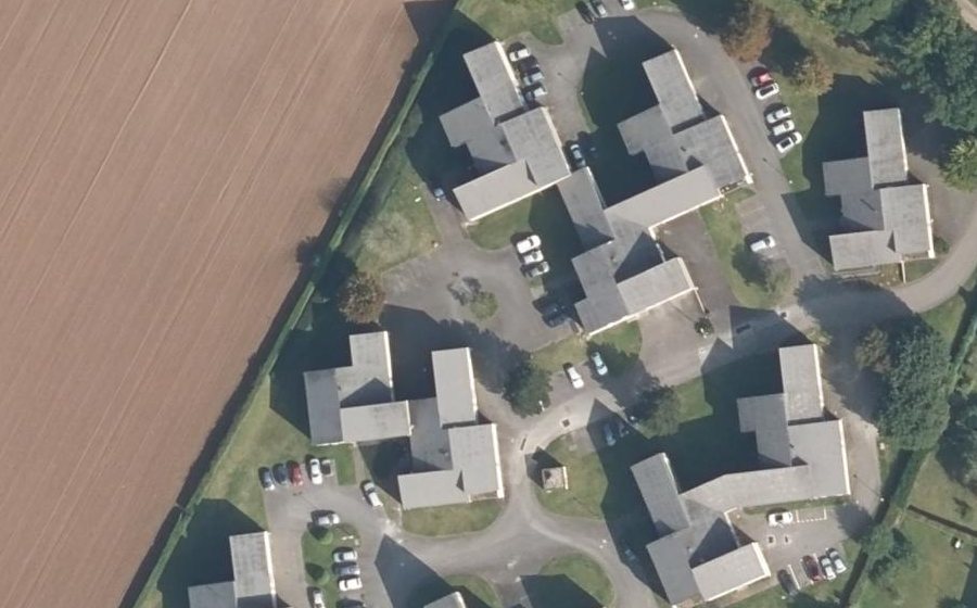 Vue aérienne du Rond-point anonyme n°199679539