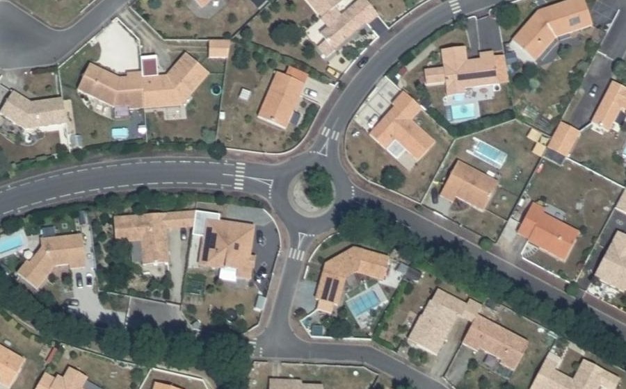 Vue aérienne du Rond-point anonyme n°199804309