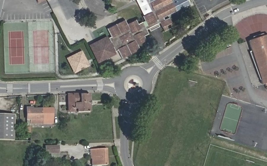 Vue aérienne du Rond-point anonyme n°199901075