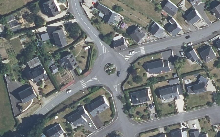 Vue aérienne du Rond-point anonyme n°200053999