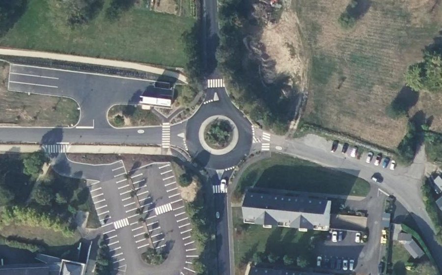 Vue aérienne du Rond-point anonyme n°200093647