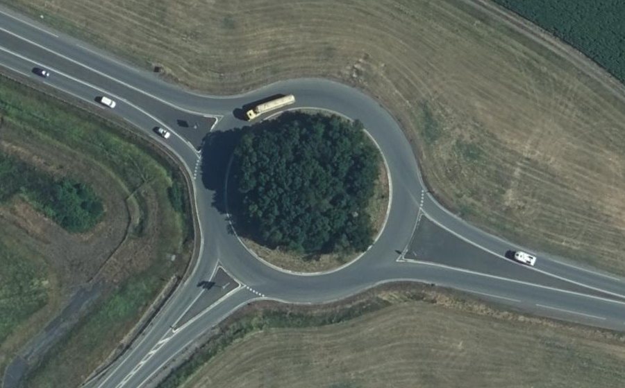 Vue aérienne du Rond-point anonyme n°20026717