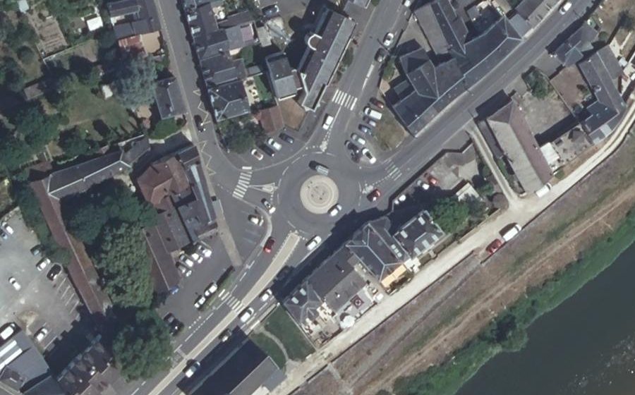 Vue aérienne du Rond-point anonyme n°200541457