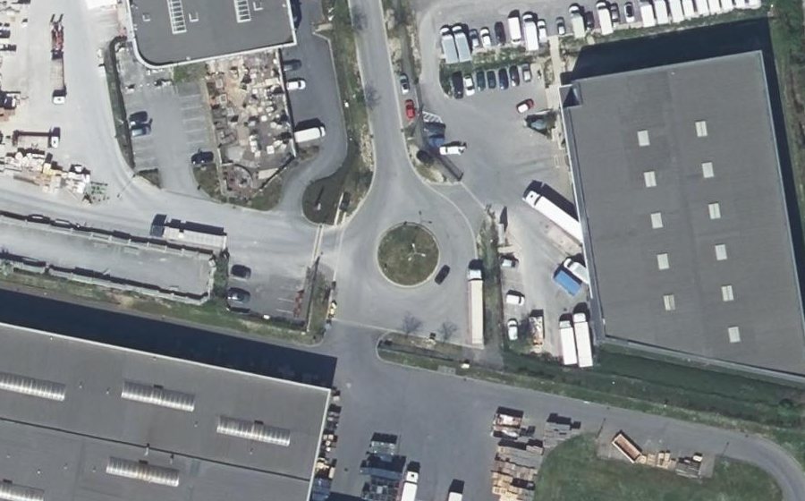 Vue aérienne du Rond-point anonyme n°200673217