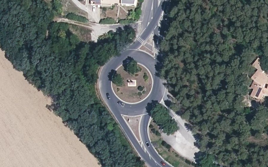 Vue aérienne du Rond-point anonyme n°200723026