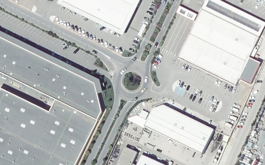 Vue aérienne du Rond-point anonyme n°201100075