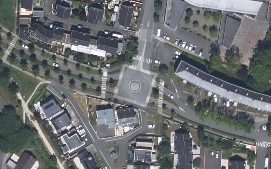Vue aérienne du Rond-point anonyme n°201128367