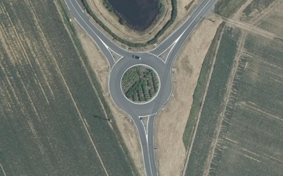 Vue aérienne du Rond-point anonyme n°201374989