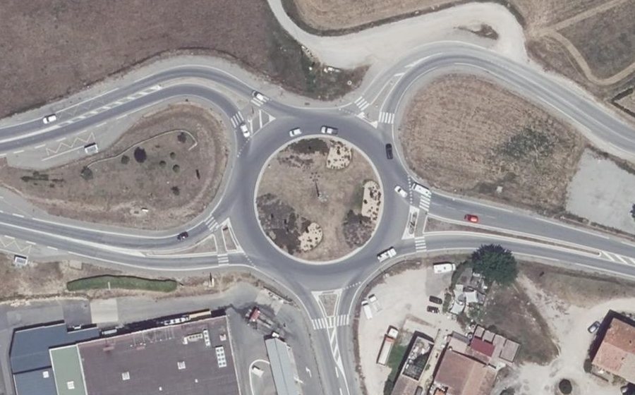 Vue aérienne du Rond-point anonyme n°20141097