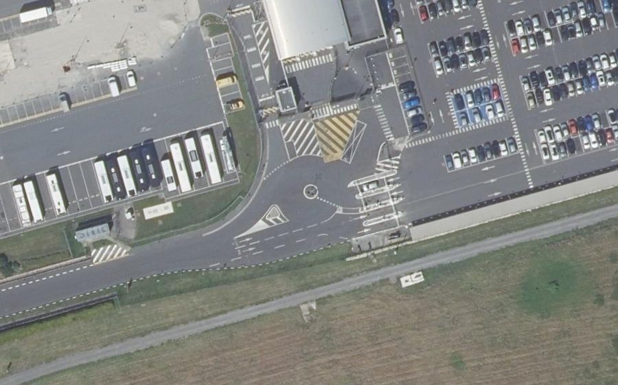 Vue aérienne du Rond-point anonyme n°201499826