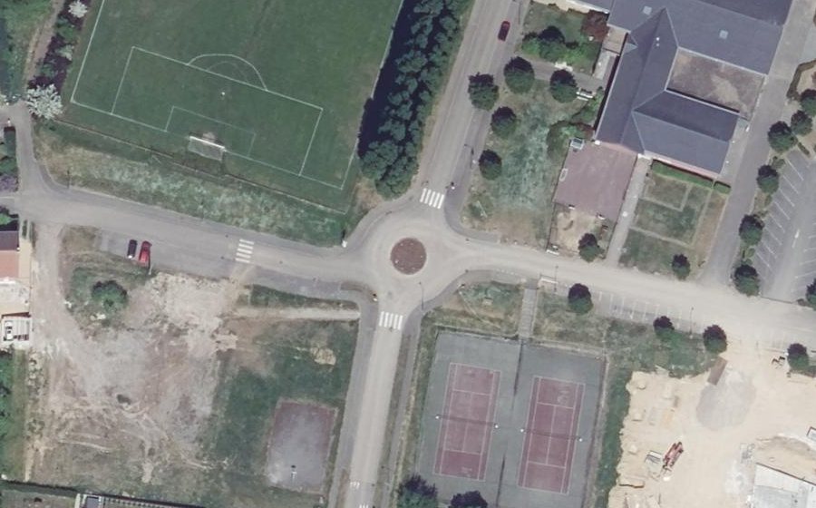 Vue aérienne du Rond-point anonyme n°201508527