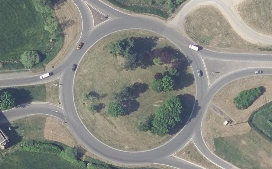 Vue aérienne du Rond-point anonyme n°20181383