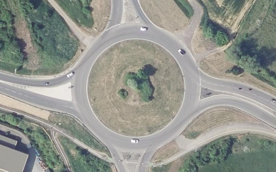 Vue aérienne du Rond-point anonyme n°20182582