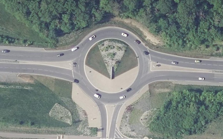 Vue aérienne du Rond-point anonyme n°20192430