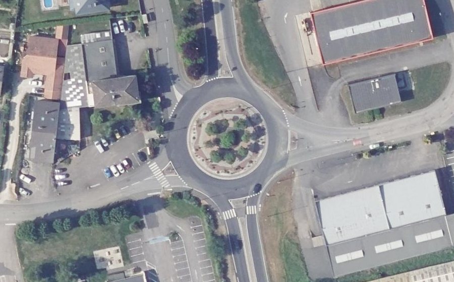 Vue aérienne du Rond-point anonyme n°20192916