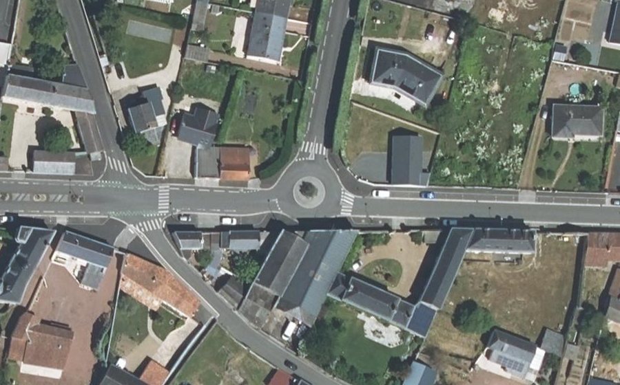 Vue aérienne du Rond-point anonyme n°202191213
