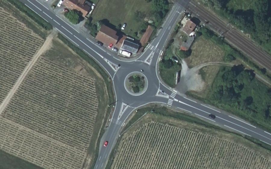 Vue aérienne du Rond-point anonyme n°202710227