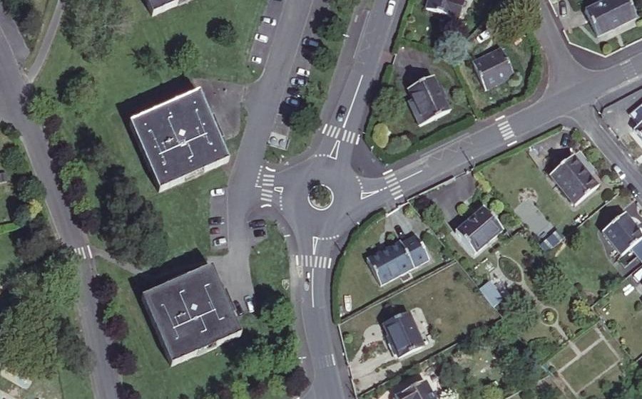 Vue aérienne du Rond-point anonyme n°203012143