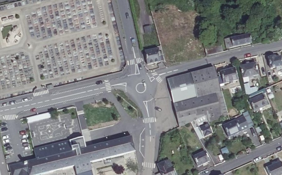 Vue aérienne du Rond-point anonyme n°203013497