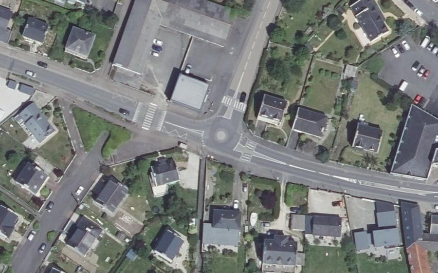 Vue aérienne du Rond-point anonyme n°203016487