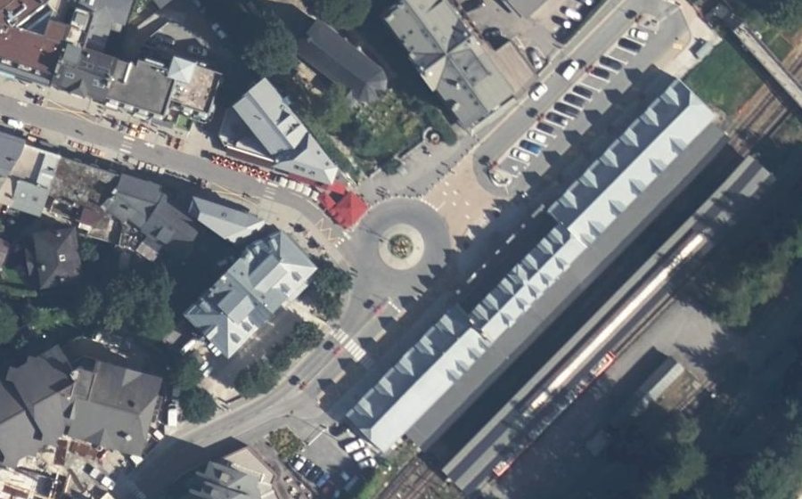 Vue aérienne du Rond-point anonyme n°203801324