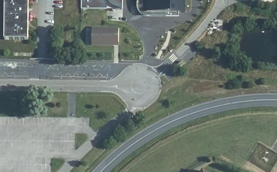 Vue aérienne du Rond-point anonyme n°204004000
