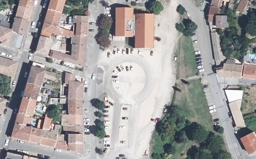Vue aérienne du Rond-point anonyme n°205107700
