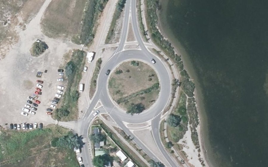 Vue aérienne du Rond-point anonyme n°20576184