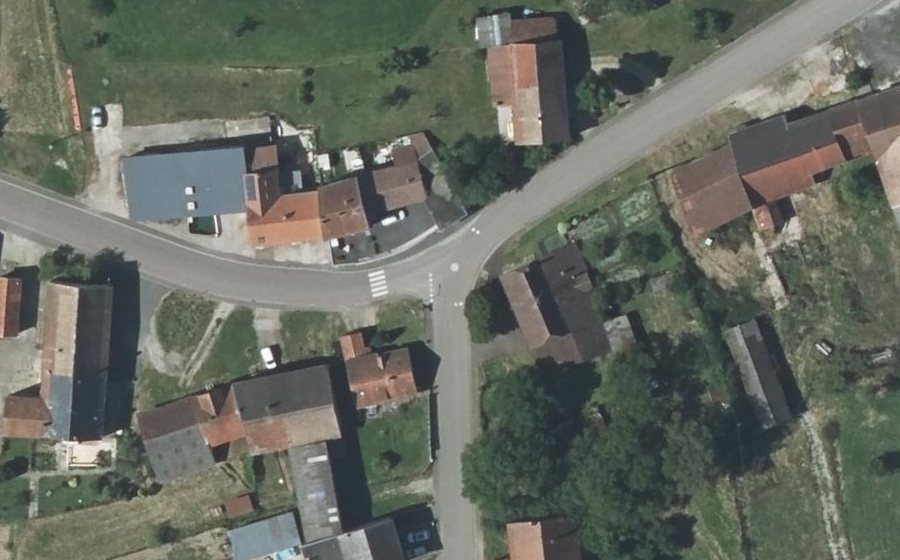 Vue aérienne du Rond-point anonyme n°206412264