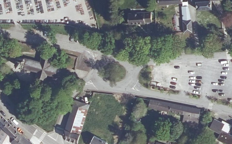 Vue aérienne du Rond-point anonyme n°207174799
