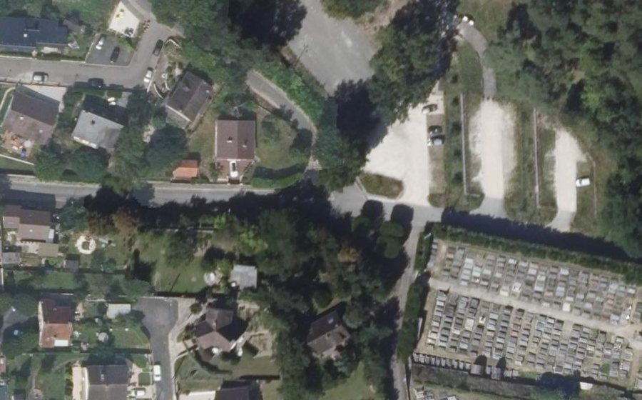 Vue aérienne du Rond-point anonyme n°207304479