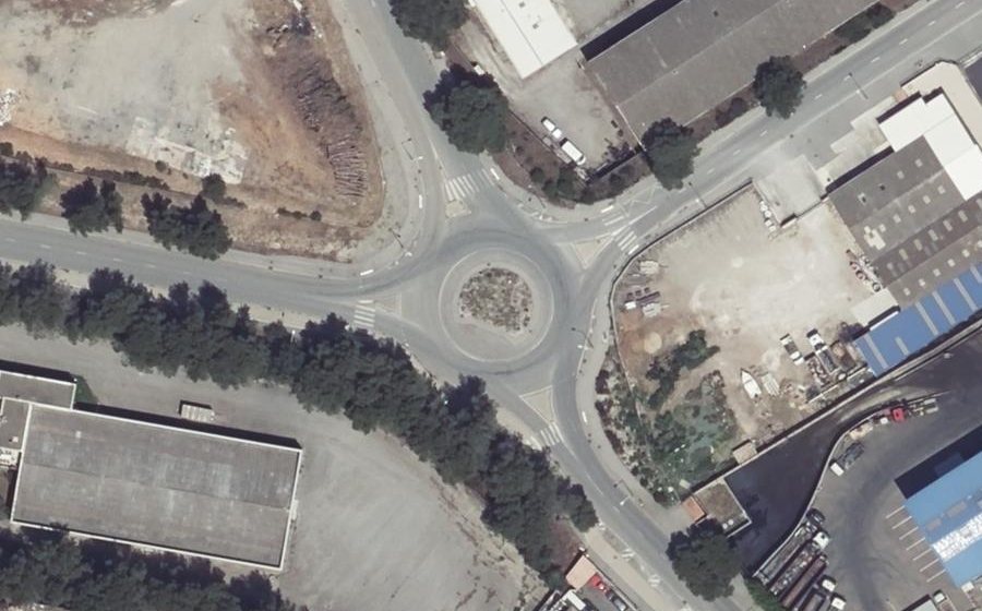 Vue aérienne du Rond-point anonyme n°209022117