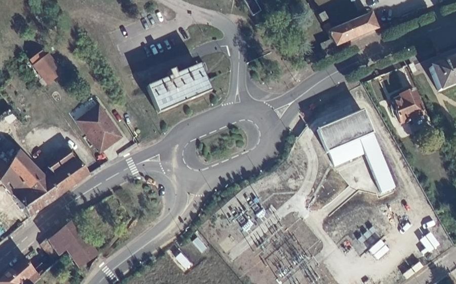 Vue aérienne du Rond-point anonyme n°210012358