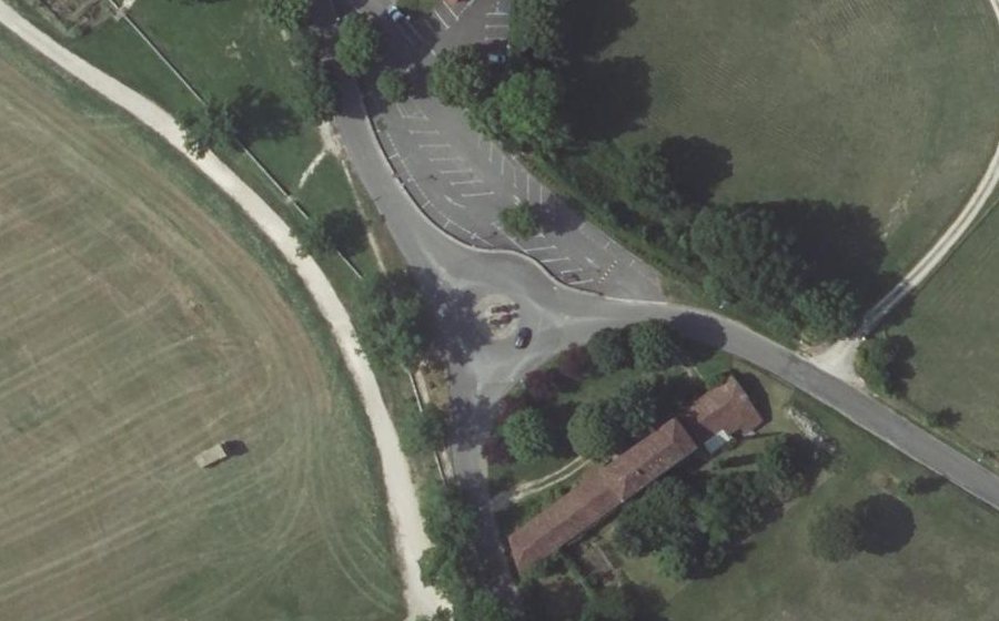 Vue aérienne du Rond-point anonyme n°210216283