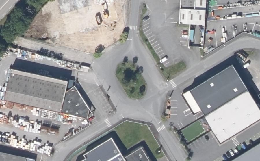 Vue aérienne du Rond-point anonyme n°210518791