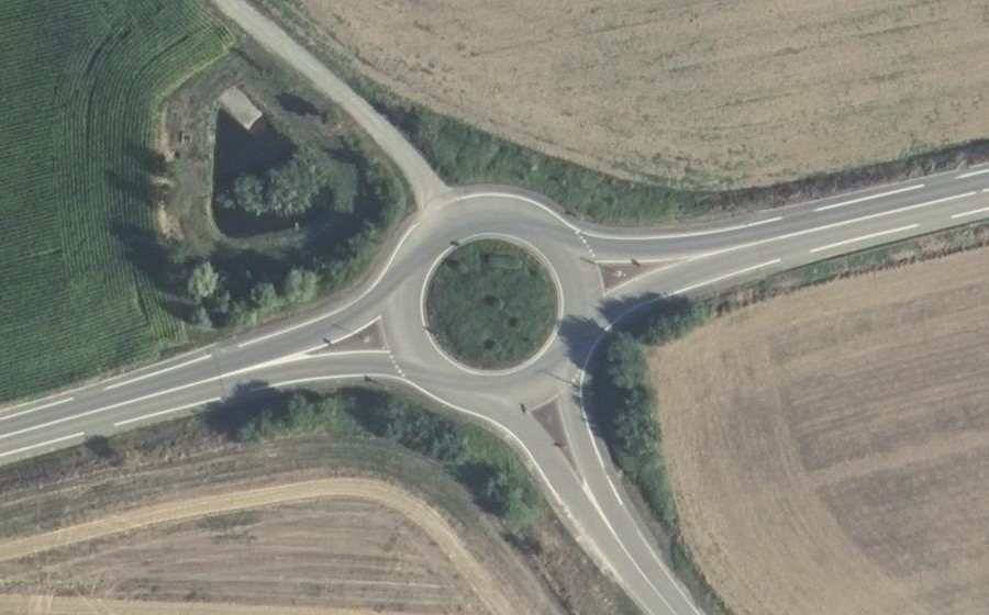 Vue aérienne du Rond-point anonyme n°211100224