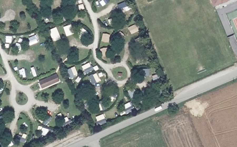 Vue aérienne du Rond-point anonyme n°213112766