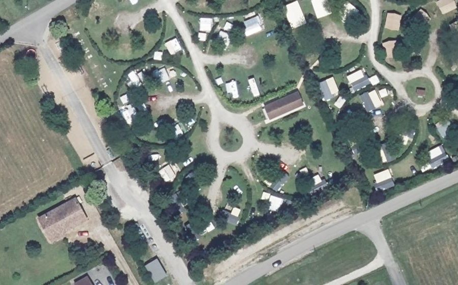 Vue aérienne du Rond-point anonyme n°213112768