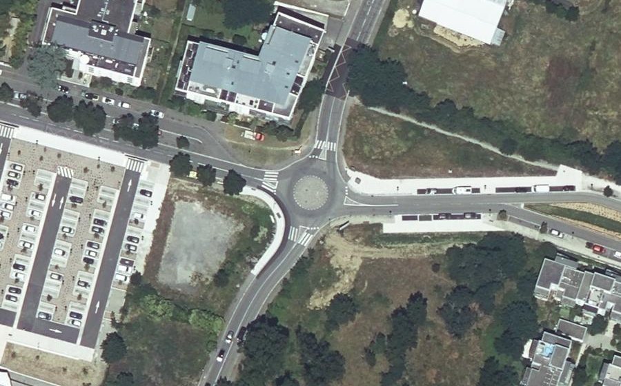 Vue aérienne du Rond-point anonyme n°21546009