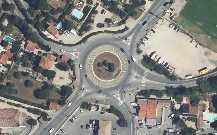 Vue aérienne du Rond-point anonyme n°21552227