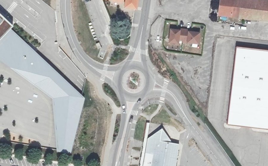 Vue aérienne du Route des Alpes
