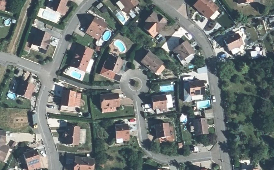 Vue aérienne du Rond-point anonyme n°217354919